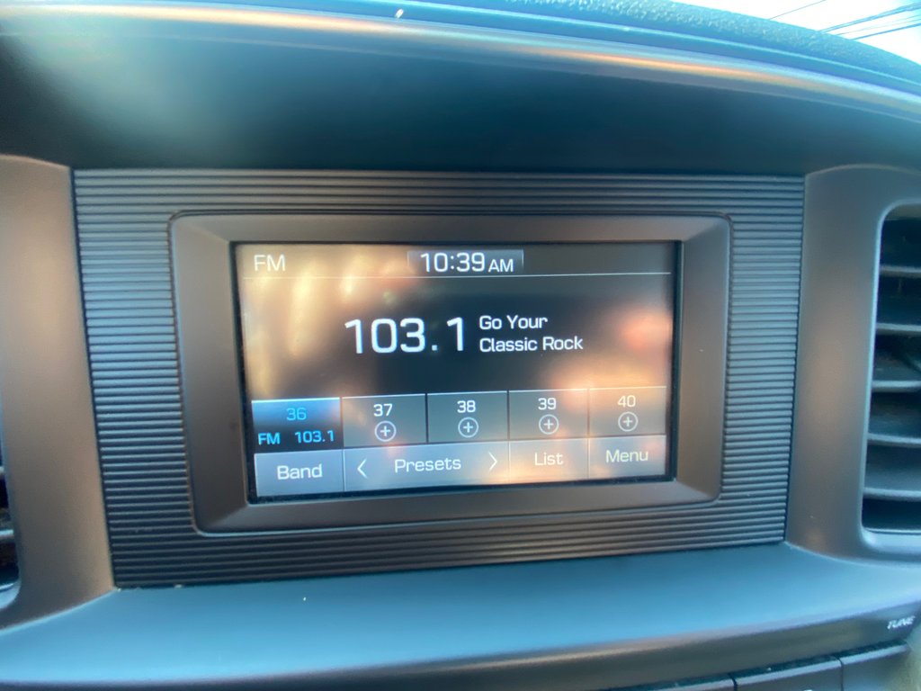 2020 Hyundai ELANTRA Essential | Cam | USB | HtdSeats | Bluetooth in Amherst, Nova Scotia - 28 - w1024h768px