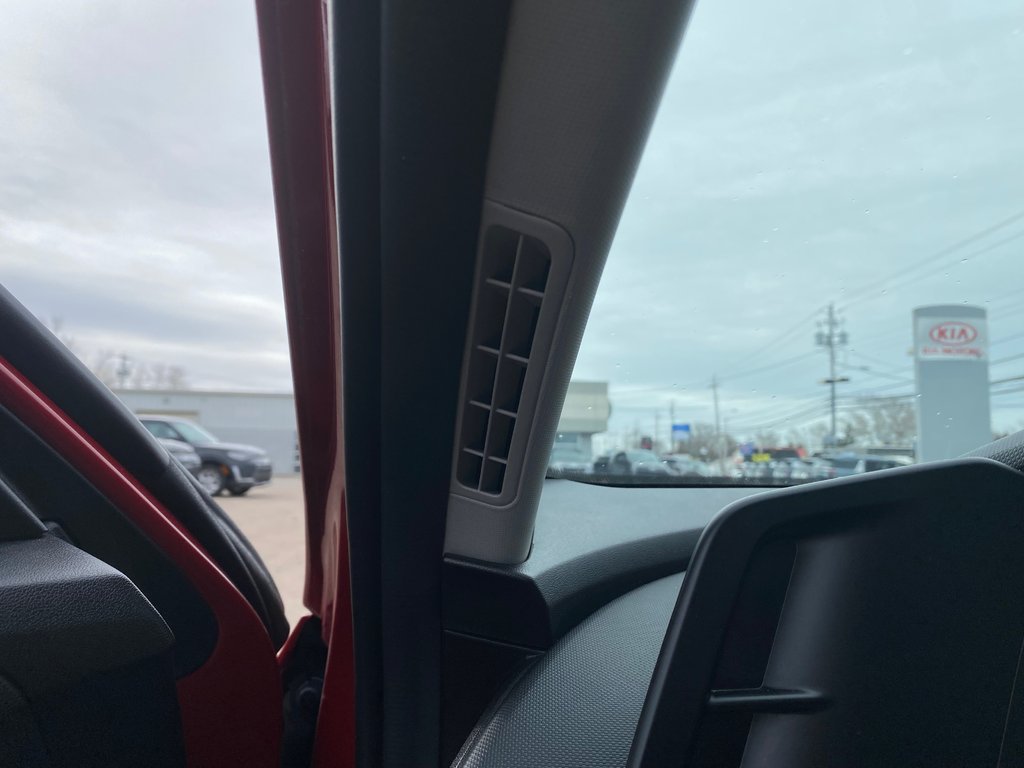 2023 Hyundai Elantra Preferred | Cam | USB | HtdSeat | Warranty to 2028 in Amherst, Nova Scotia - 52 - w1024h768px