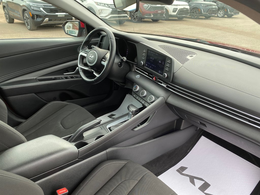 2023 Hyundai Elantra Preferred | Cam | USB | HtdSeat | Warranty to 2028 in Amherst, Nova Scotia - 51 - w1024h768px
