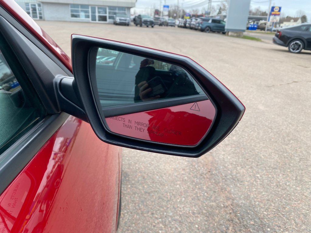 2023 Hyundai Elantra Preferred | Cam | USB | HtdSeat | Warranty to 2028 in Amherst, Nova Scotia - 14 - w1024h768px