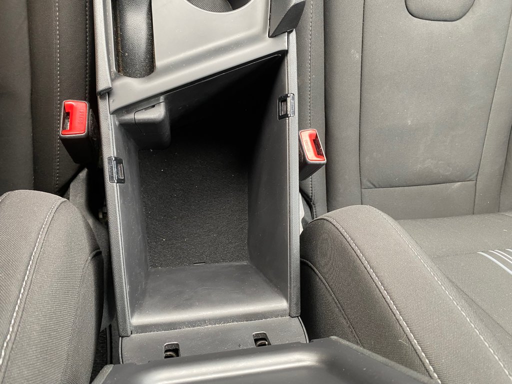 2023 Hyundai Elantra Preferred | Cam | USB | HtdSeat | Warranty to 2028 in Amherst, Nova Scotia - 35 - w1024h768px