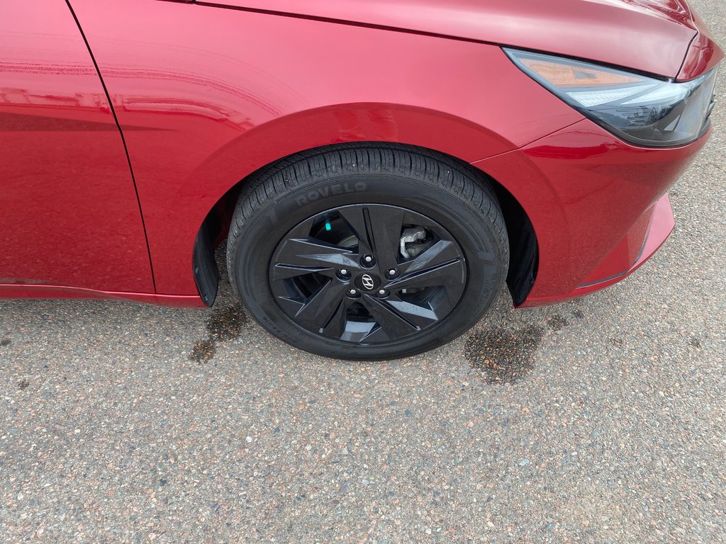 2023 Hyundai Elantra Preferred | Cam | USB | HtdSeat | Warranty to 2028 in Amherst, Nova Scotia - 9 - w1024h768px