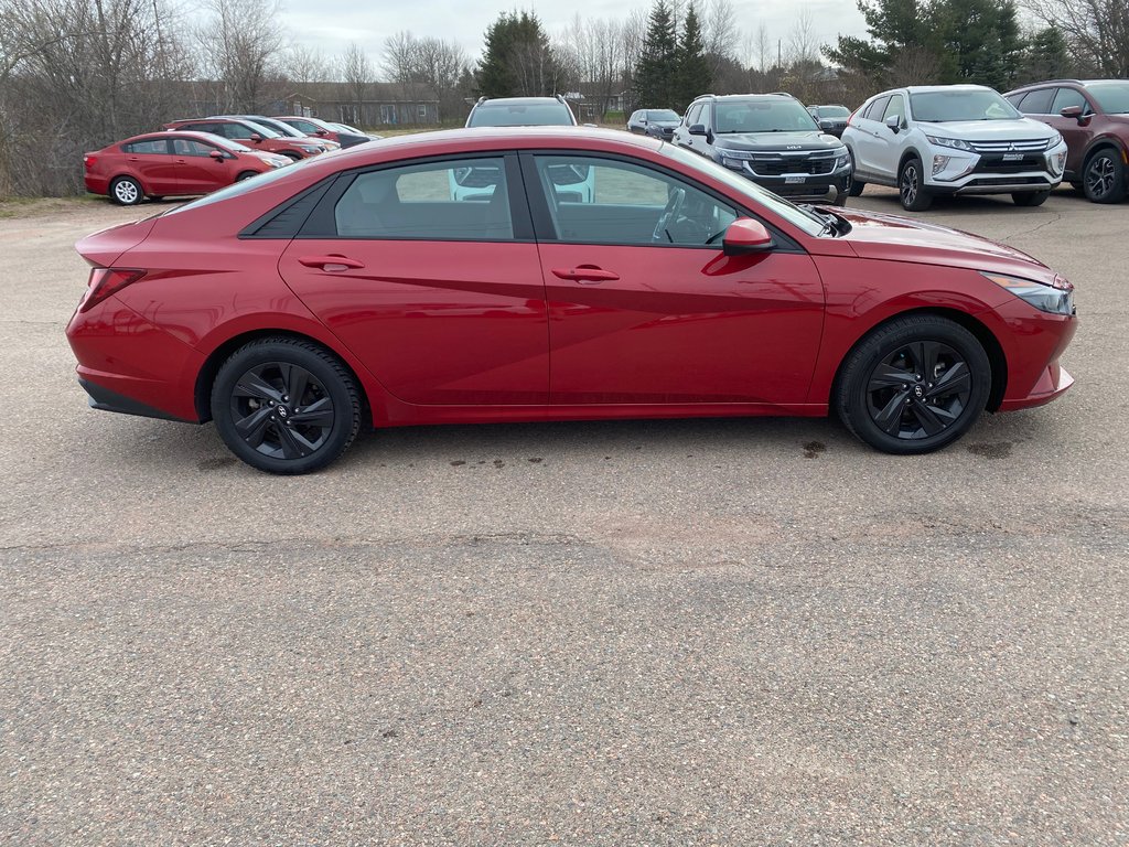 2023 Hyundai Elantra Preferred | Cam | USB | HtdSeat | Warranty to 2028 in Amherst, Nova Scotia - 8 - w1024h768px