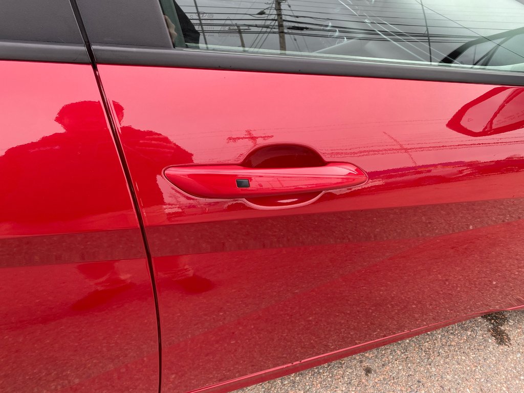 2023 Hyundai Elantra Preferred | Cam | USB | HtdSeat | Warranty to 2028 in Amherst, Nova Scotia - 10 - w1024h768px