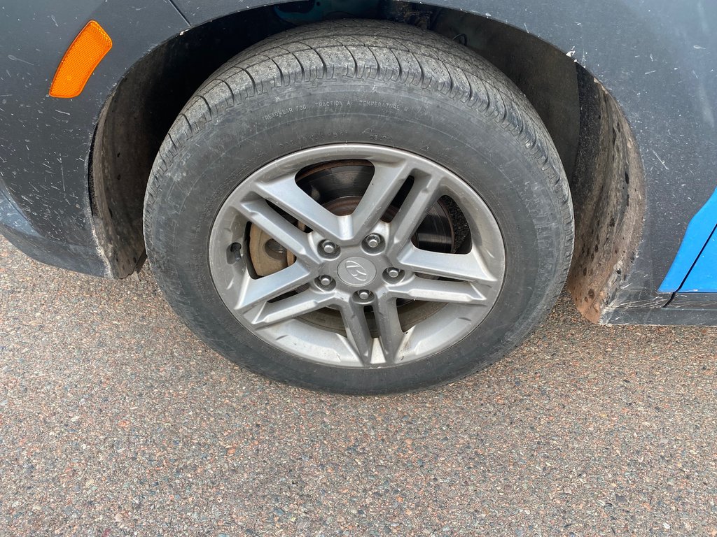 2023 Hyundai Kona Essential in Hebbville, Nova Scotia - 12 - w1024h768px