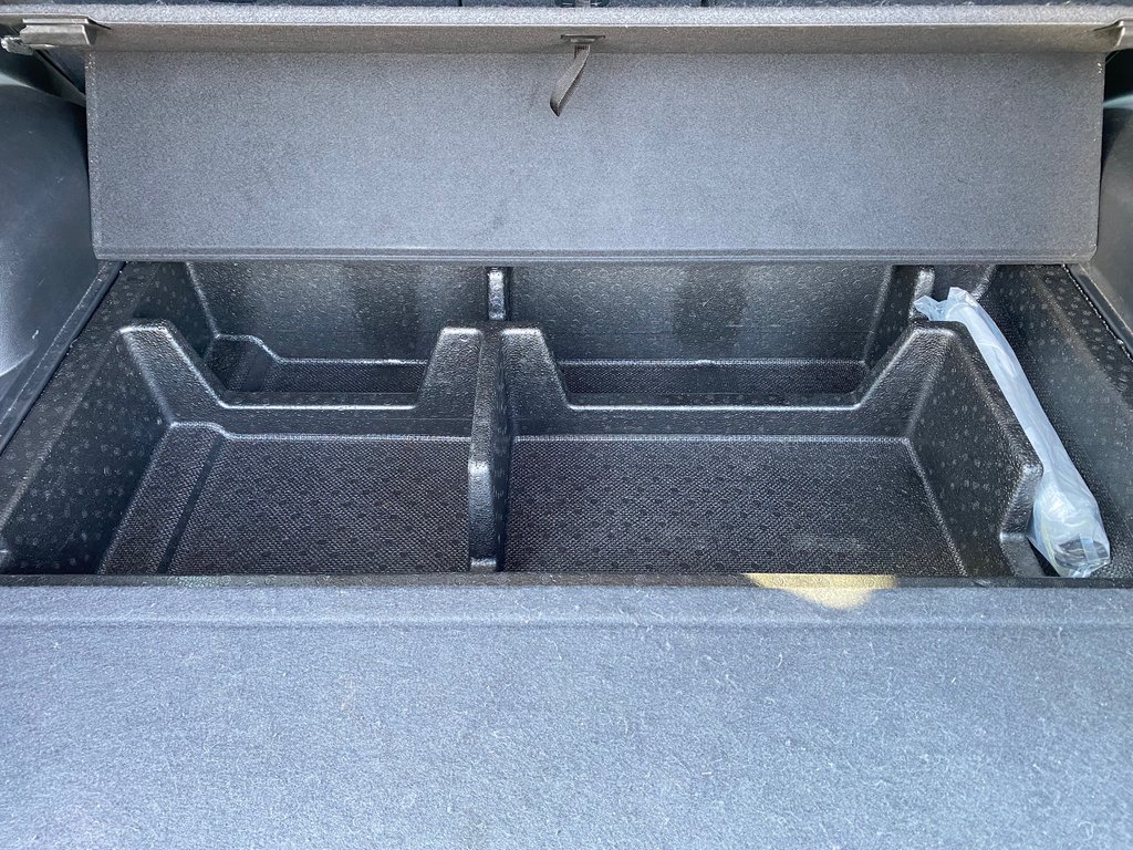 2017 Hyundai Santa Fe Sport Premium in Amherst, Nova Scotia - 17 - w1024h768px