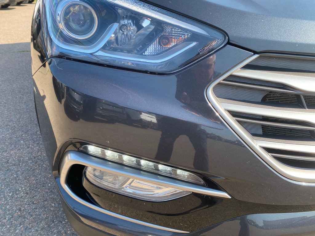 2017 Hyundai Santa Fe Sport Premium in Amherst, Nova Scotia - 13 - w1024h768px