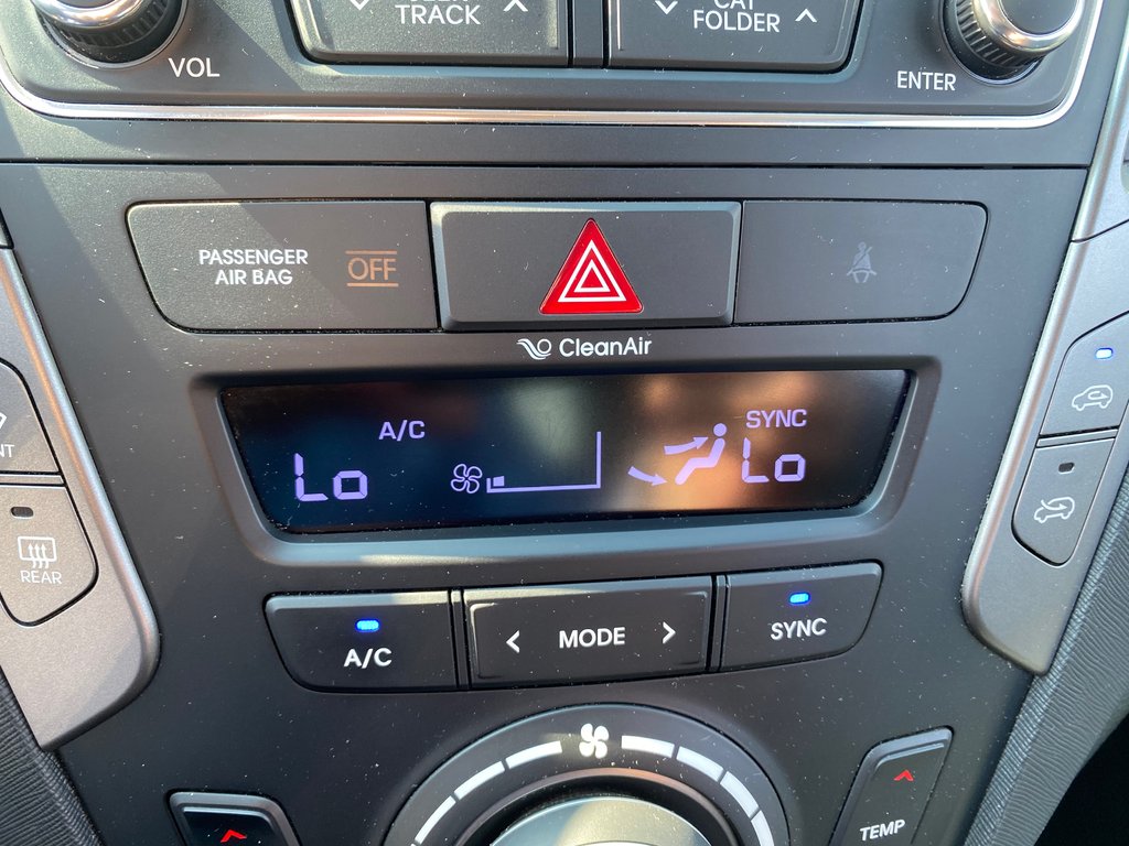 2017 Hyundai Santa Fe Sport Premium in Amherst, Nova Scotia - 37 - w1024h768px