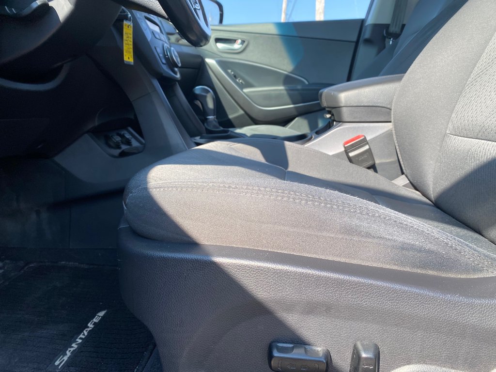 2017 Hyundai Santa Fe Sport Premium in Amherst, Nova Scotia - 18 - w1024h768px