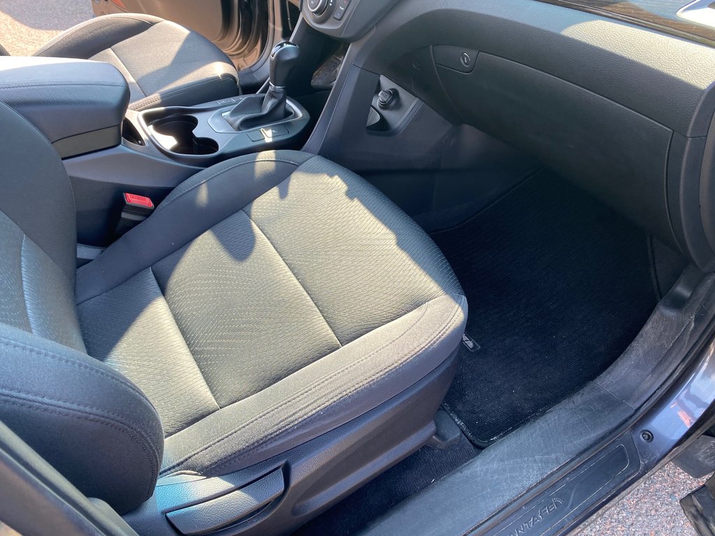 2017 Hyundai Santa Fe Sport Premium in Amherst, Nova Scotia - 26 - w1024h768px