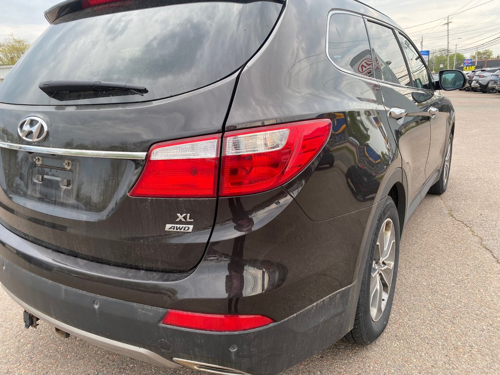 Hyundai Santa Fe XL Premium 2016 à Amherst, Nouvelle-Écosse - 12 - w1024h768px