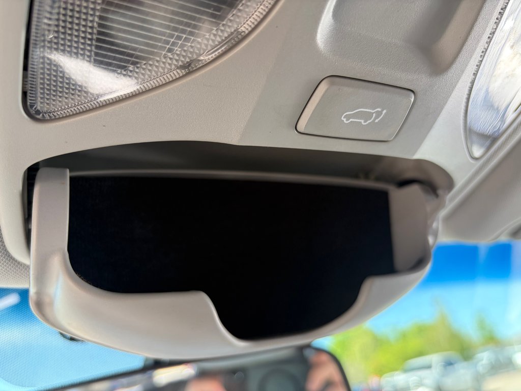 2016 Hyundai Santa Fe XL Premium | 7-Pass | Cam | HtdWheel | USB | Keyless in Amherst, Nova Scotia - 28 - w1024h768px