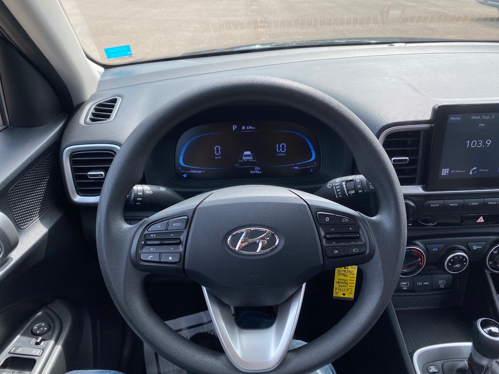 Hyundai VENUE Essential | Cam | USB | HtdSeat | Warranty to 2029 2023 à Amherst, Nouvelle-Écosse - 17 - w1024h768px