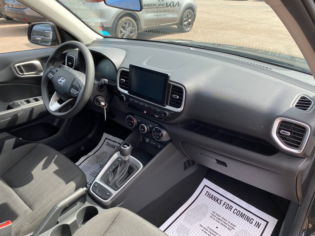 Hyundai VENUE Essential | Cam | USB | HtdSeat | Warranty to 2029 2023 à Amherst, Nouvelle-Écosse - 45 - w1024h768px