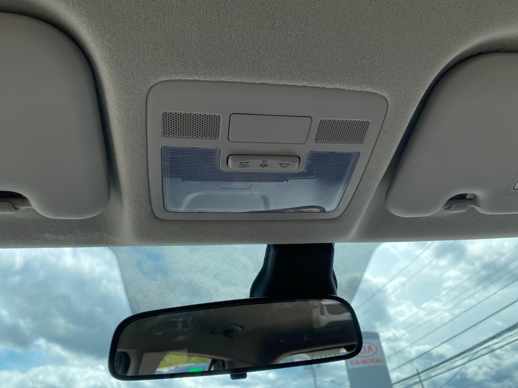 Hyundai VENUE Essential | Cam | USB | HtdSeat | Warranty to 2029 2023 à Amherst, Nouvelle-Écosse - 30 - w1024h768px