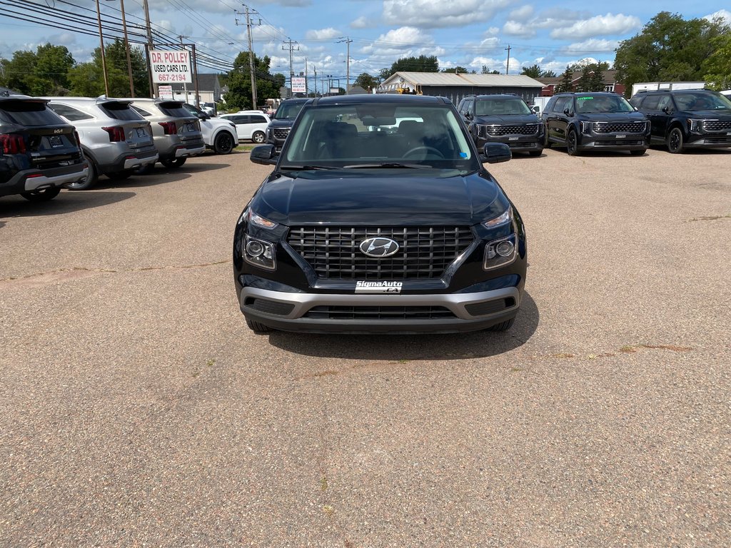 Hyundai VENUE Essential | Cam | USB | HtdSeat | Warranty to 2029 2023 à Amherst, Nouvelle-Écosse - 2 - w1024h768px