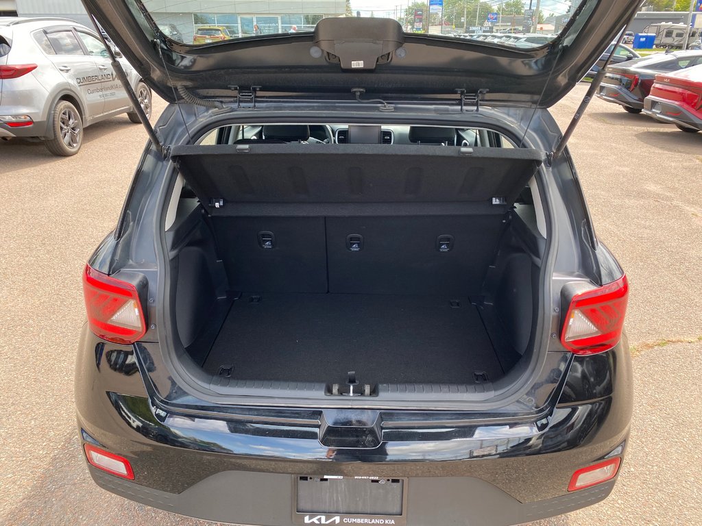 Hyundai VENUE Essential | Cam | USB | HtdSeat | Warranty to 2029 2023 à Amherst, Nouvelle-Écosse - 37 - w1024h768px