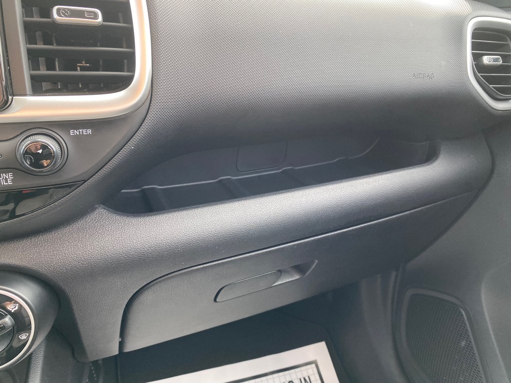 Hyundai VENUE Essential | Cam | USB | HtdSeat | Warranty to 2029 2023 à Amherst, Nouvelle-Écosse - 29 - w1024h768px