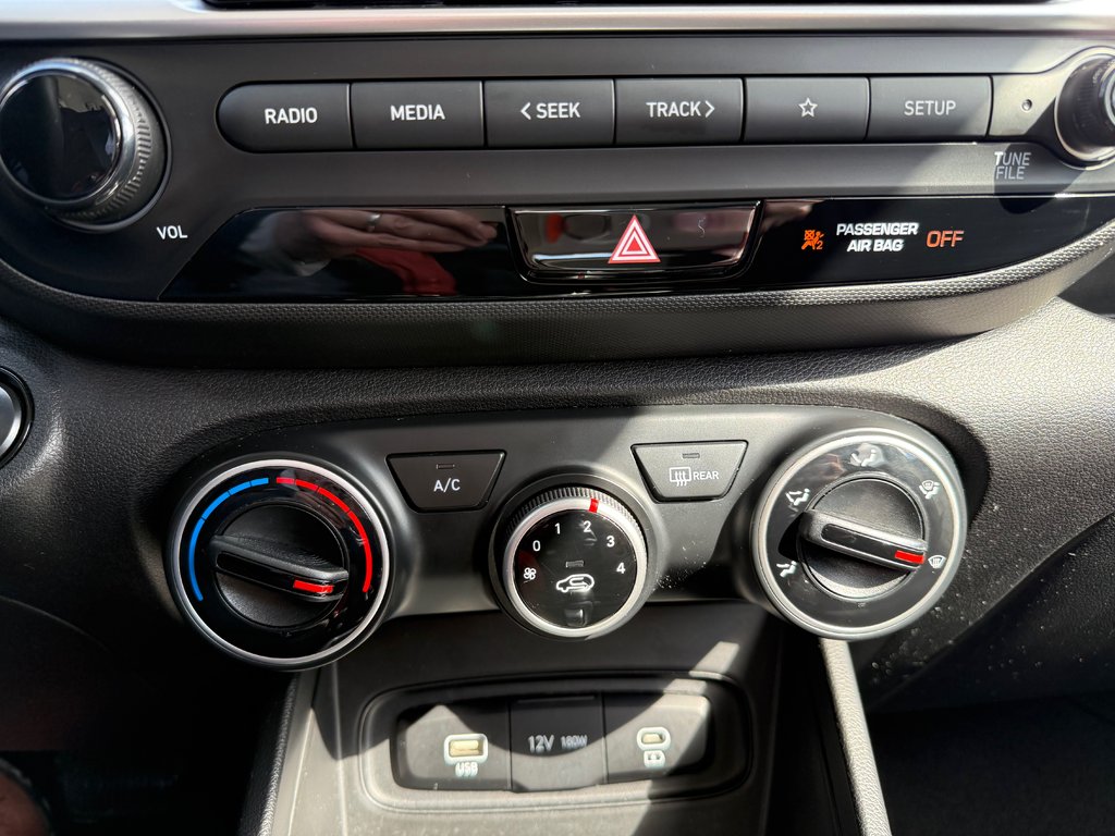 2024 Hyundai Venue Preferred | Cam | USB | HtdSeat | Warranty to 2029 in Bridgewater, New Brunswick - 41 - w1024h768px