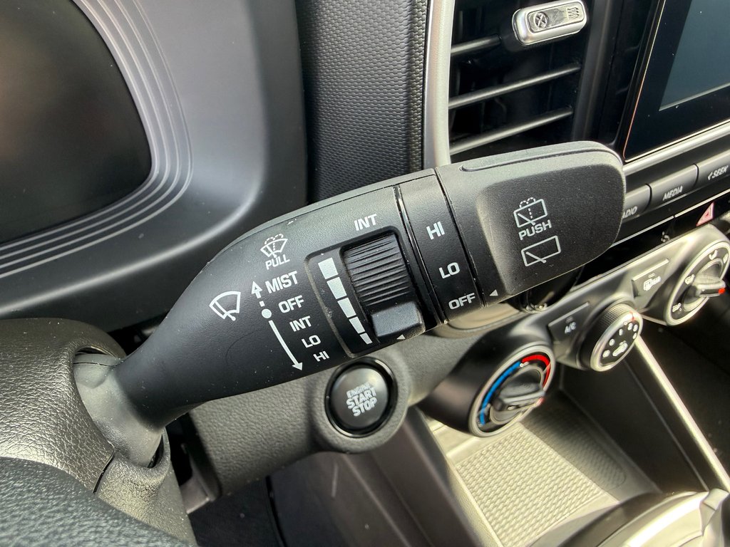 2024 Hyundai Venue Preferred | Cam | USB | HtdSeat | Warranty to 2029 in Bridgewater, New Brunswick - 37 - w1024h768px