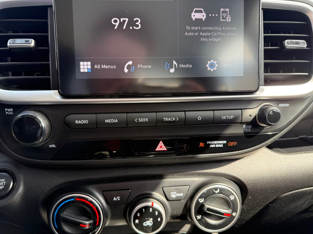 2024 Hyundai Venue Preferred | Cam | USB | HtdSeat | Warranty to 2029 in Bridgewater, New Brunswick - 40 - w1024h768px