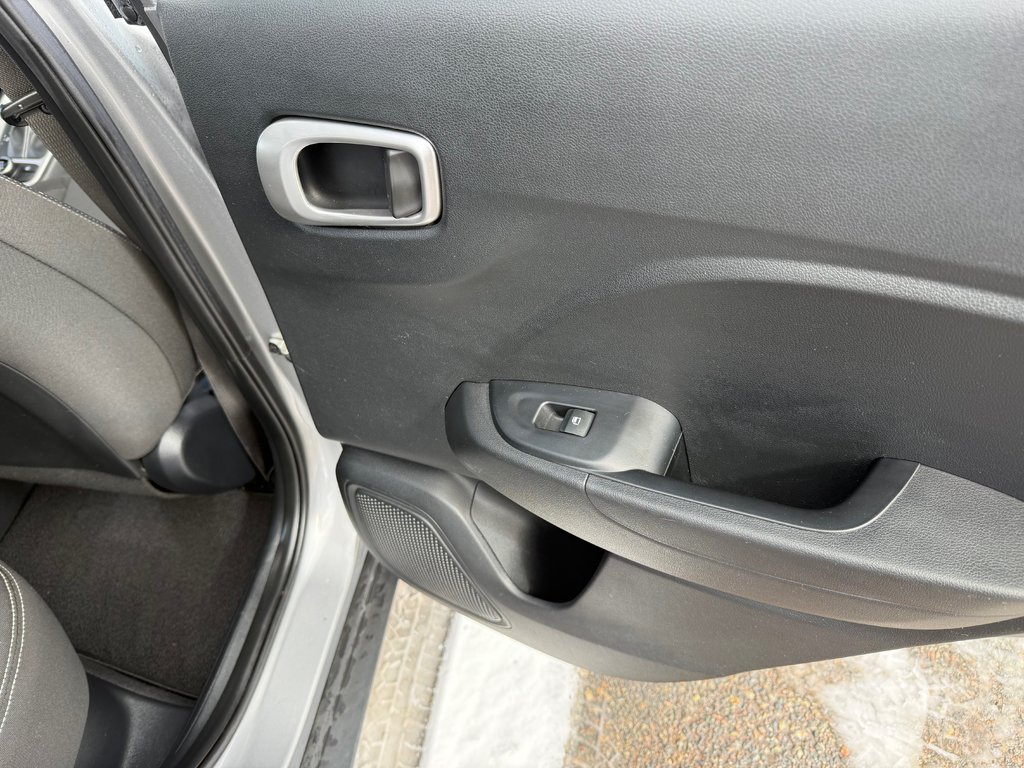 2024 Hyundai Venue Preferred | Cam | USB | HtdSeat | Warranty to 2029 in Bridgewater, New Brunswick - 56 - w1024h768px