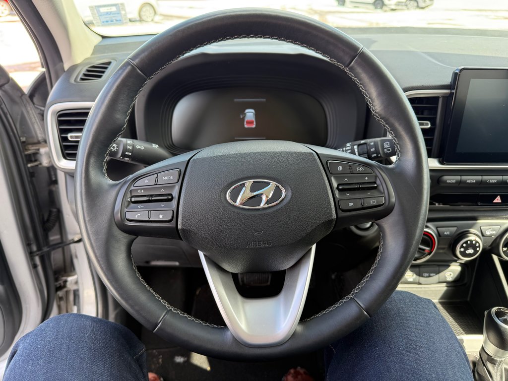 2024 Hyundai Venue Preferred | Cam | USB | HtdSeat | Warranty to 2029 in Bridgewater, New Brunswick - 34 - w1024h768px