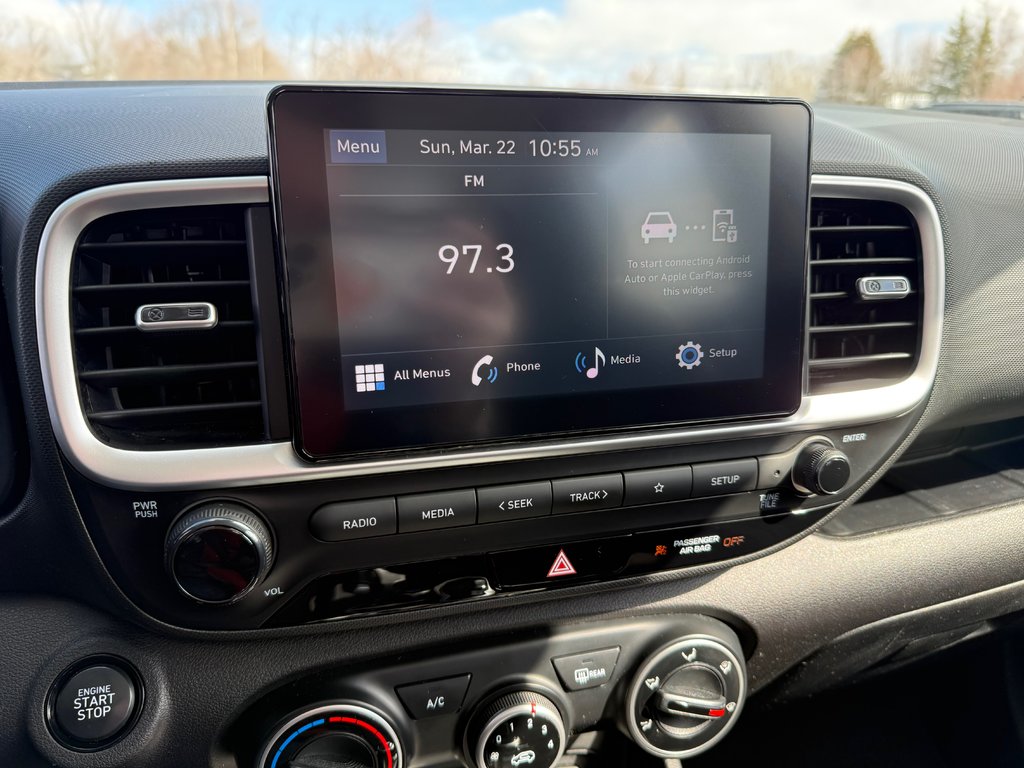2024 Hyundai Venue Preferred | Cam | USB | HtdSeat | Warranty to 2029 in Bridgewater, New Brunswick - 39 - w1024h768px