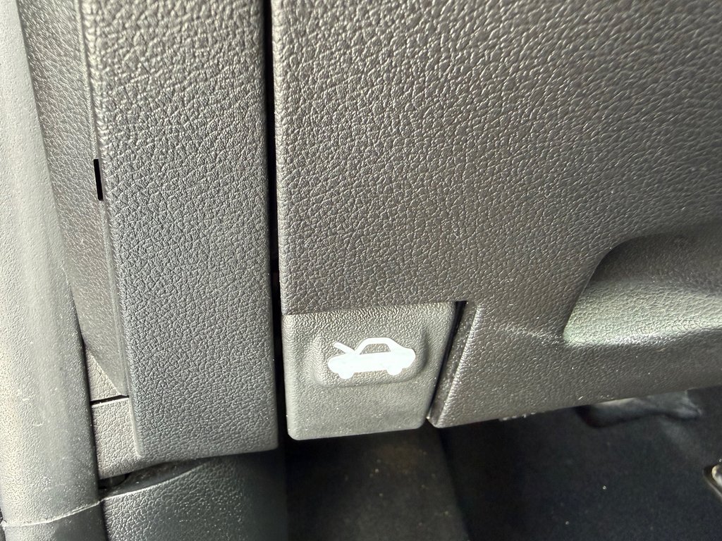 2024 Hyundai Venue Preferred | Cam | USB | HtdSeat | Warranty to 2029 in Bridgewater, New Brunswick - 29 - w1024h768px