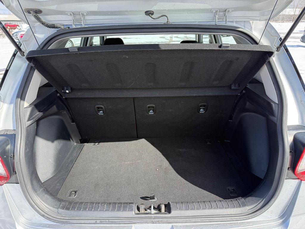 2024 Hyundai Venue Preferred | Cam | USB | HtdSeat | Warranty to 2029 in Bridgewater, New Brunswick - 20 - w1024h768px