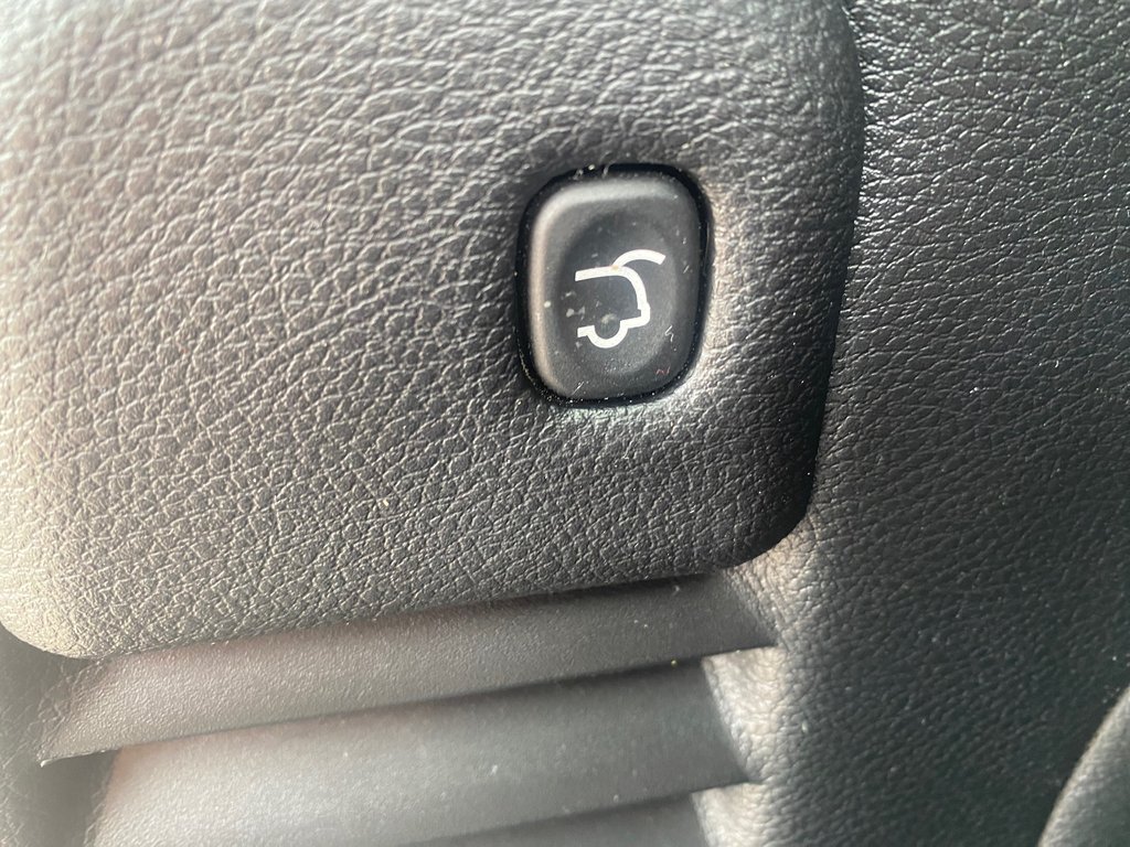 2021 Jeep GRAND CHEROKEE LAREDO in Amherst, Nova Scotia - 22 - w1024h768px