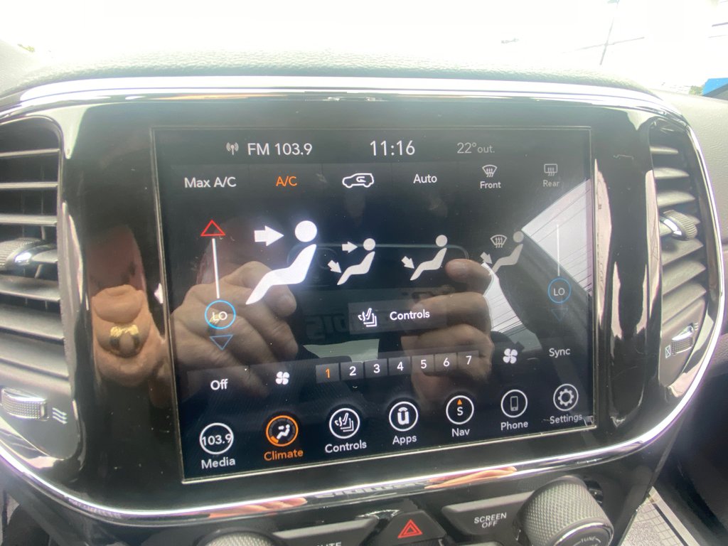 2021 Jeep GRAND CHEROKEE LAREDO in Amherst, Nova Scotia - 42 - w1024h768px