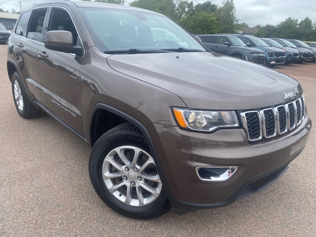 2021 Jeep GRAND CHEROKEE LAREDO in Amherst, Nova Scotia - 1 - w1024h768px