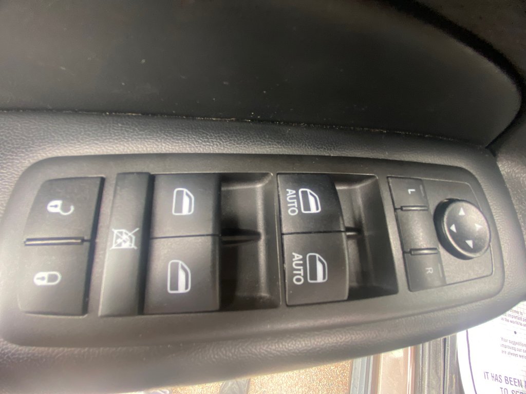2021 Jeep GRAND CHEROKEE LAREDO in Amherst, Nova Scotia - 31 - w1024h768px