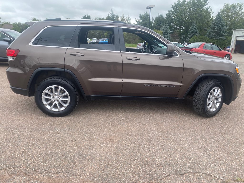 2021 Jeep GRAND CHEROKEE LAREDO in Amherst, Nova Scotia - 8 - w1024h768px
