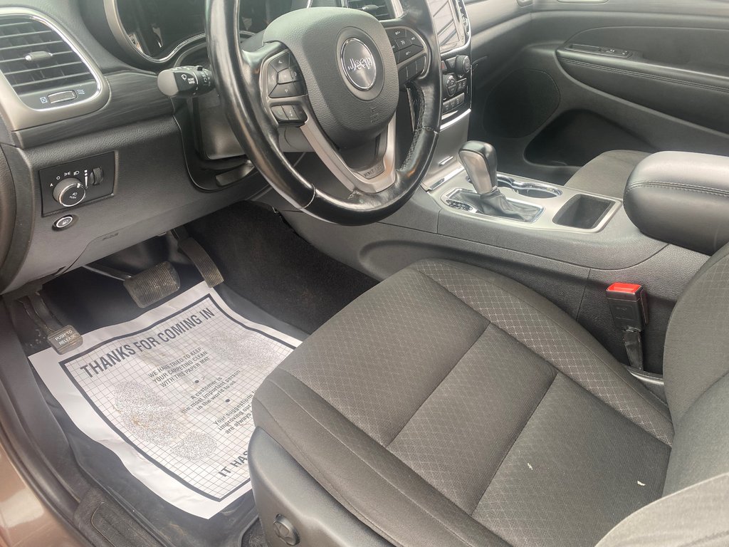 2021 Jeep GRAND CHEROKEE LAREDO in Amherst, Nova Scotia - 17 - w1024h768px