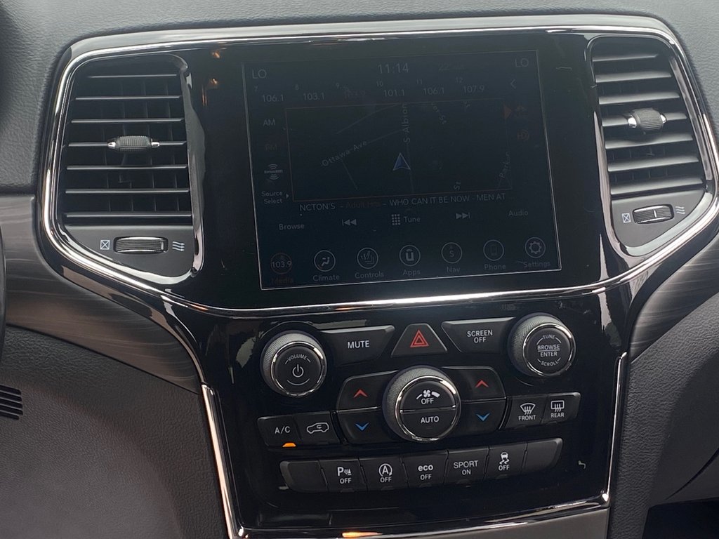 2021 Jeep GRAND CHEROKEE LAREDO in Amherst, Nova Scotia - 30 - w1024h768px