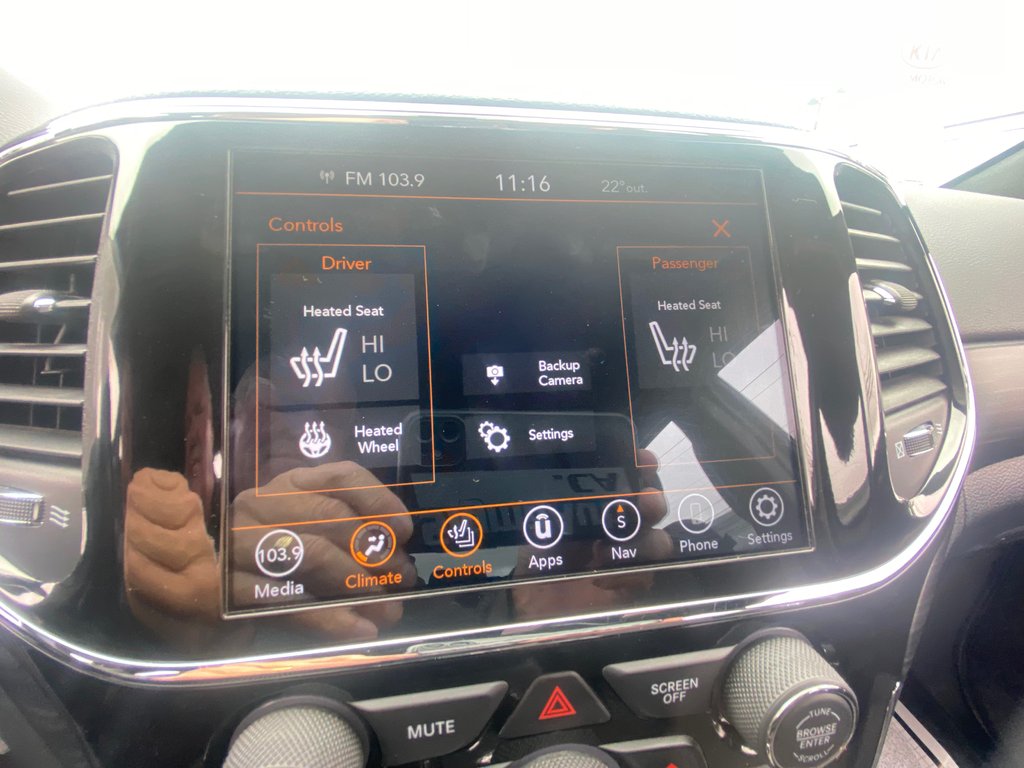 2021 Jeep GRAND CHEROKEE LAREDO in Amherst, Nova Scotia - 43 - w1024h768px