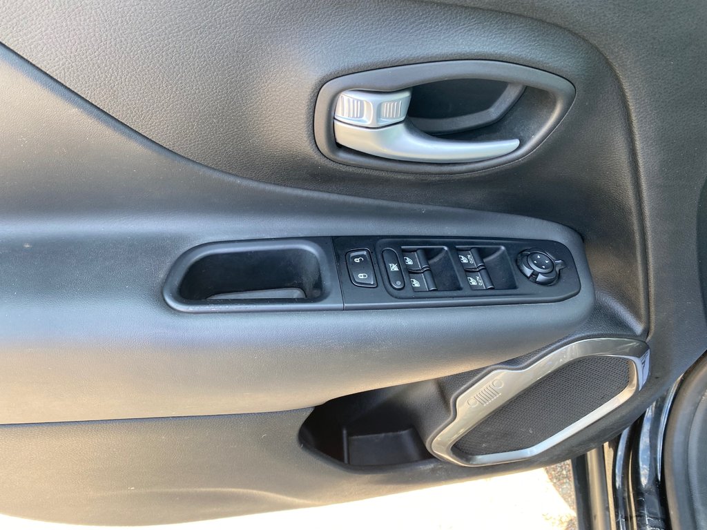 Jeep Renegade Limited | Leather | Nav | Cam | USB | HtdWheel 2019 à Amherst, Nouvelle-Écosse - 22 - w1024h768px