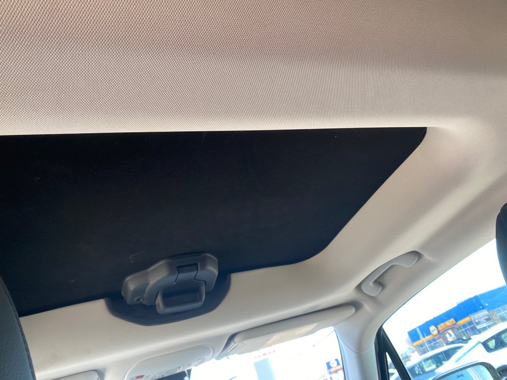 2019 Jeep Renegade Limited | Leather | Nav | Cam | USB | HtdWheel in Hebbville, Nova Scotia - 26 - w1024h768px