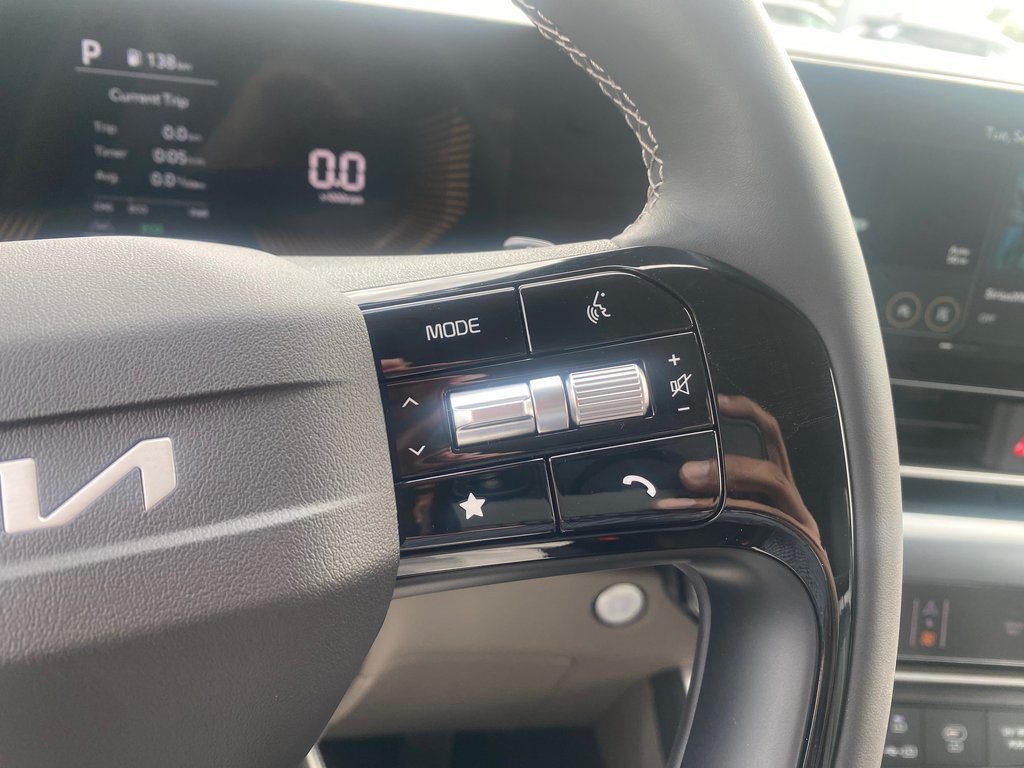 2027 Kia Carnival Hybrid LX | HEV | Cam | USB | HtdSeats | Warranty to 2034 in Amherst, Nova Scotia - 35 - w1024h768px