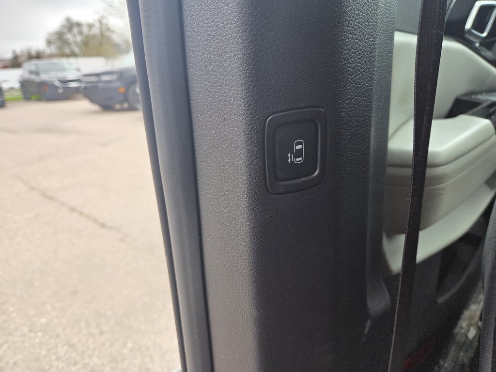 2023 Kia Carnival LX+ | Cam | 8-Pass | USB | AutoHeadLamps | CarPlay in Hebbville, Nova Scotia - 45 - w1024h768px