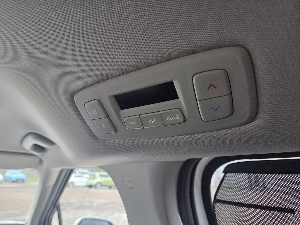 2023 Kia Carnival LX+ | Cam | 8-Pass | USB | AutoHeadLamps | CarPlay in Hebbville, Nova Scotia - 39 - w1024h768px