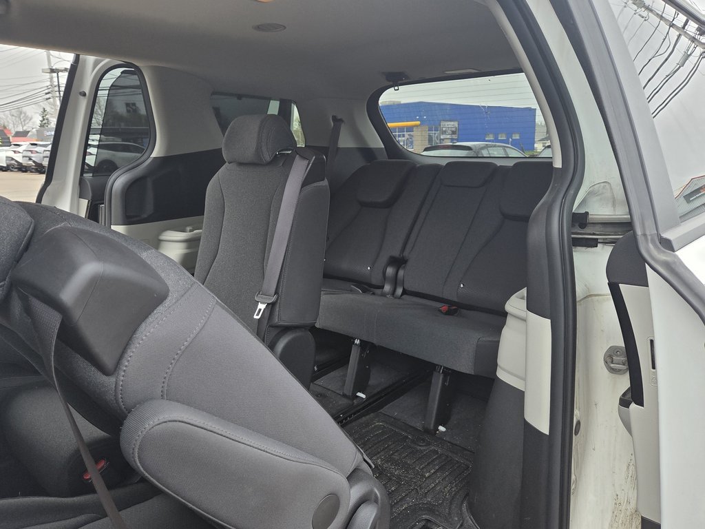 2023 Kia Carnival LX+ | Cam | 8-Pass | USB | AutoHeadLamps | CarPlay in Hebbville, Nova Scotia - 58 - w1024h768px