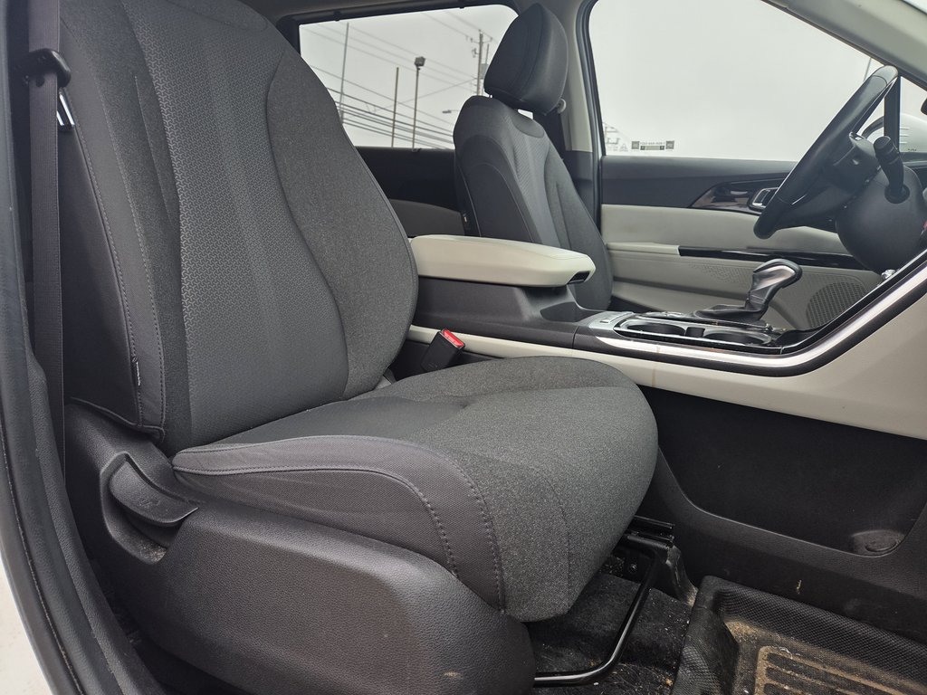 2023 Kia Carnival LX+ | Cam | 8-Pass | USB | AutoHeadLamps | CarPlay in Hebbville, Nova Scotia - 36 - w1024h768px