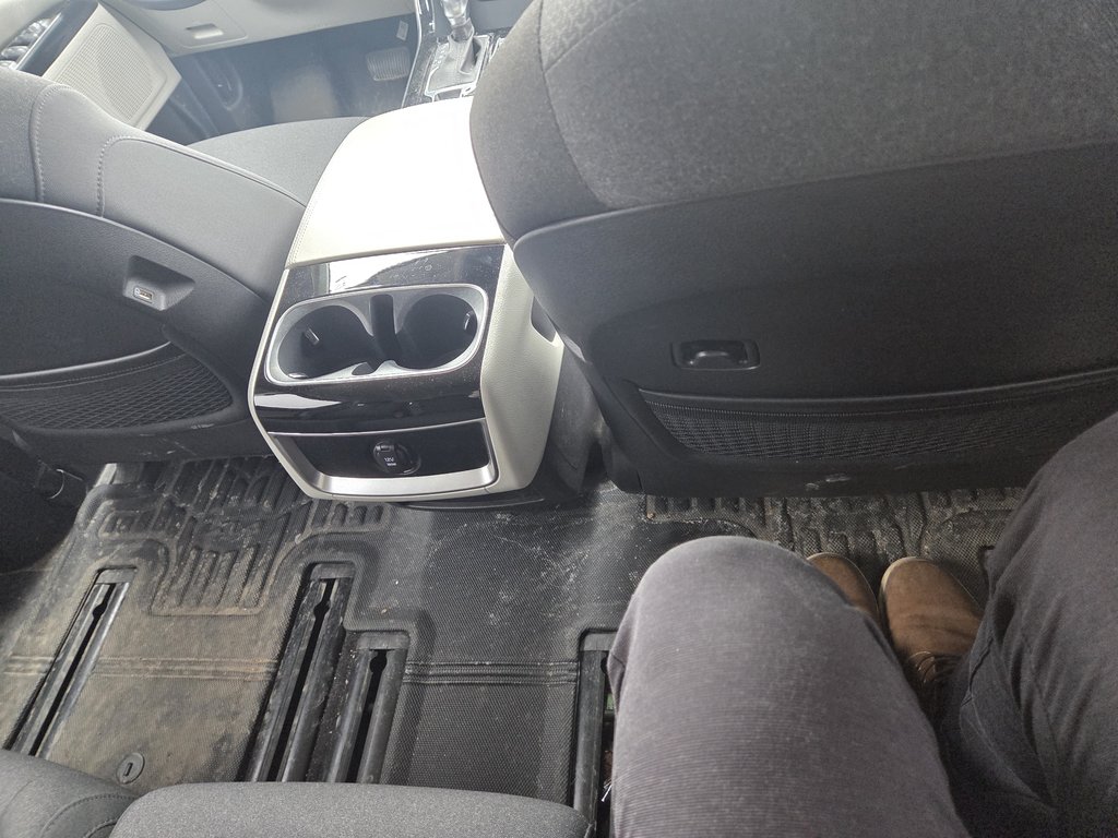 2023 Kia Carnival LX+ | Cam | 8-Pass | USB | AutoHeadLamps | CarPlay in Hebbville, Nova Scotia - 40 - w1024h768px