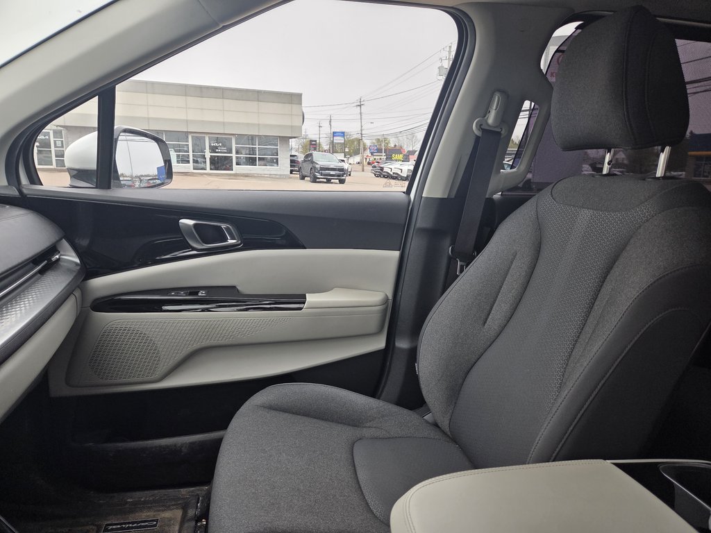 2023 Kia Carnival LX+ | Cam | 8-Pass | USB | AutoHeadLamps | CarPlay in Hebbville, Nova Scotia - 30 - w1024h768px