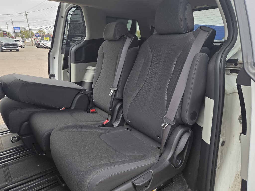 2023 Kia Carnival LX+ | Cam | 8-Pass | USB | AutoHeadLamps | CarPlay in Hebbville, Nova Scotia - 57 - w1024h768px