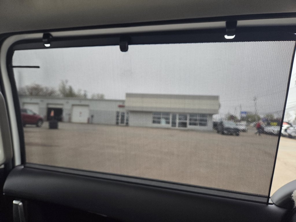 2023 Kia Carnival LX+ | Cam | 8-Pass | USB | AutoHeadLamps | CarPlay in Hebbville, Nova Scotia - 42 - w1024h768px