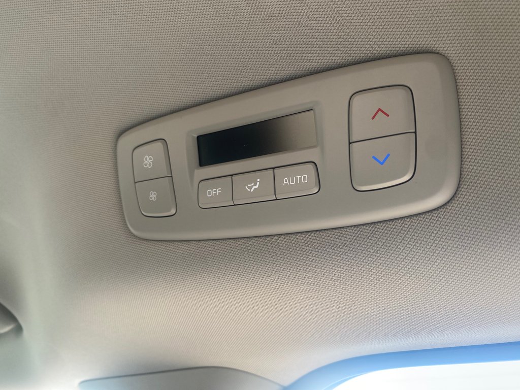 2026 Kia Carnival SX | Leather | Roof | Nav | Warranty to 2031 in Amherst, Nova Scotia - 27 - w1024h768px